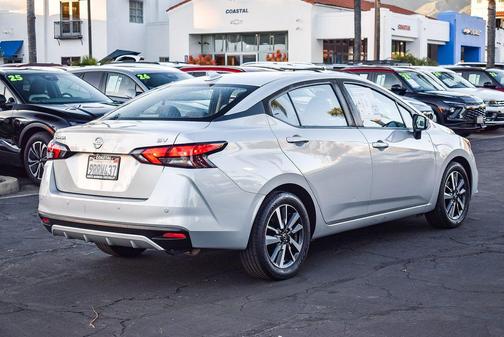 2021 Nissan Versa 1.6 SV