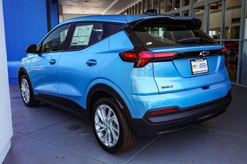 Marina Blue Metallic 2027 Chevrolet Bolt LT FWD