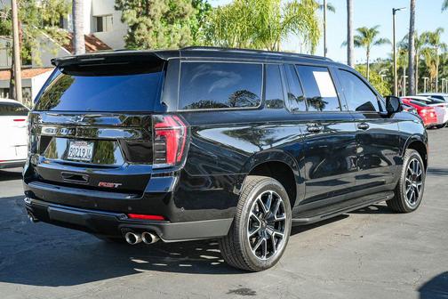 Black 2025 Chevrolet Suburban RST