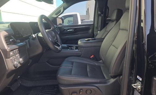 Black 2025 Chevrolet Suburban RST