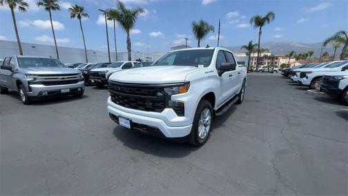 2025 Chevrolet Silverado 1500 Custom