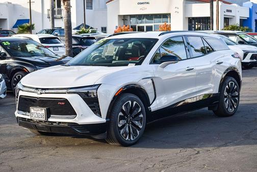 Iridescent Pearl Tricoat 2025 Chevrolet Blazer EV AWD RS