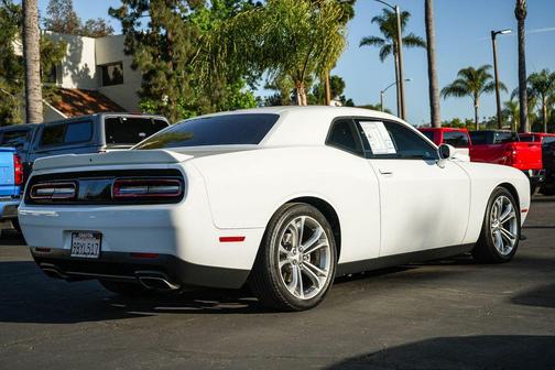 White Knuckle Clearcoat 2022 Dodge Challenger R/T