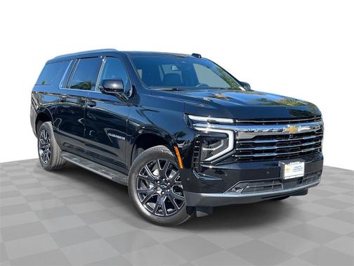 2025 Chevrolet Suburban LT