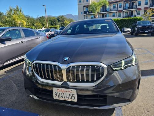 Dark Graphite 2026 BMW 530 i xDrive