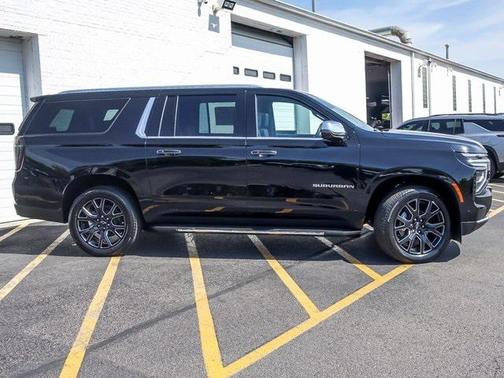 2025 Chevrolet Suburban Premier
