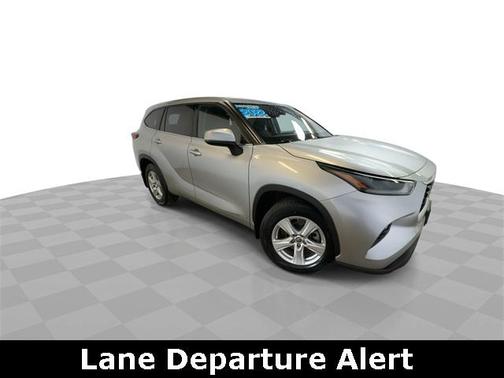 2022 Toyota Highlander Hybrid LE