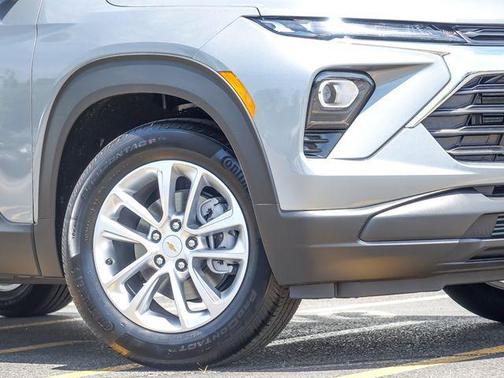Sterling Gray Metallic 2026 Chevrolet Trailblazer LS
