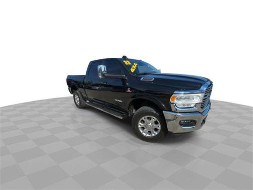 2022 RAM 2500 Laramie Crew Cab 4x4 6'4' Box