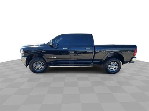 2022 RAM 2500 Laramie Crew Cab 4x4 6'4' Box