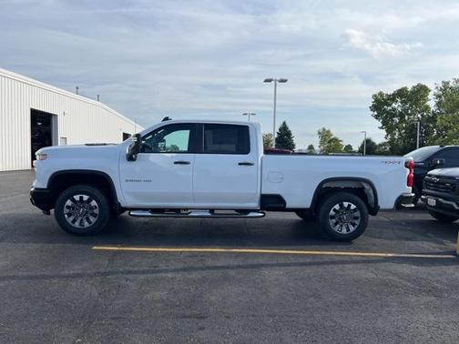 2026 Chevrolet Silverado 2500 Custom