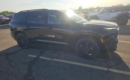 Mosaic Black Metallic 2024 Chevrolet Traverse RS