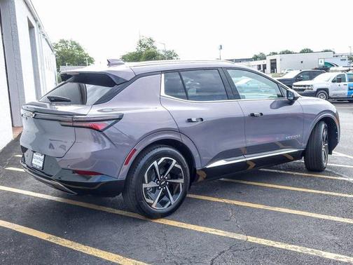 2025 Chevrolet Equinox EV LT