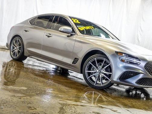 2022 Genesis G70 2.0T AWD