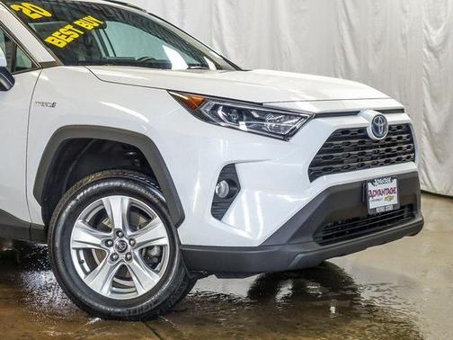 2020 Toyota RAV4 Hybrid XLE