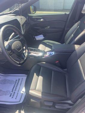 Sterling Gray Metallic 2025 Chevrolet Trax FWD 2RS
