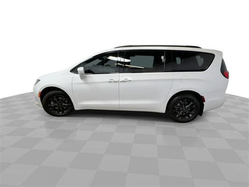 2020 Chrysler Pacifica L