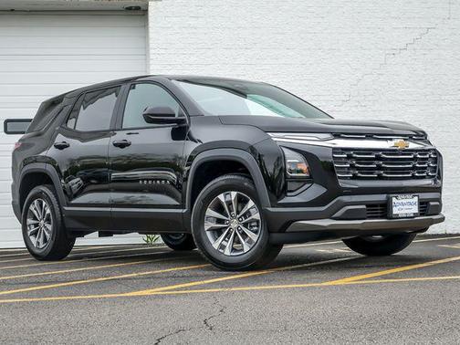 Mosaic Black Metallic 2026 Chevrolet Equinox 1LT