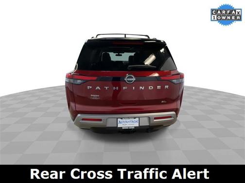 2022 Nissan Pathfinder SL 2WD
