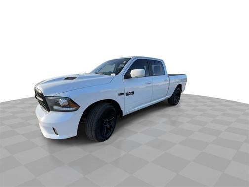 2017 RAM 1500 Night Crew Cab 4x4 6'4' Box
