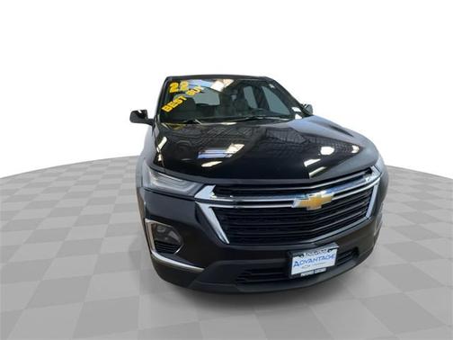 2022 Chevrolet Traverse LS