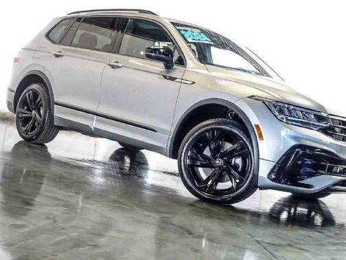 Silver Metallic 2024 Volkswagen Tiguan 2.0T SE R-Line Black 4MOTION
