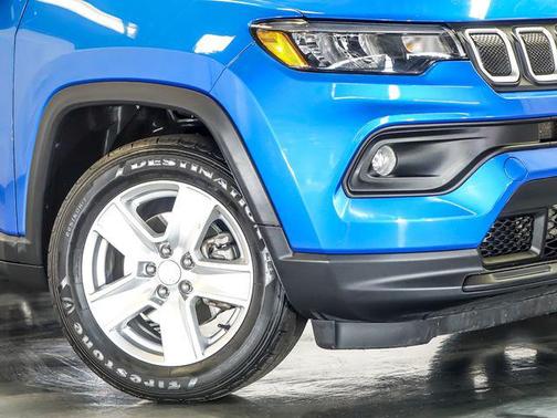 Laser Blue Pearlcoat 2022 Jeep Compass Latitude