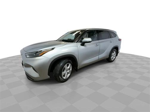 2022 Toyota Highlander Hybrid LE