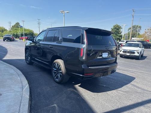 2023 Cadillac Escalade Sport