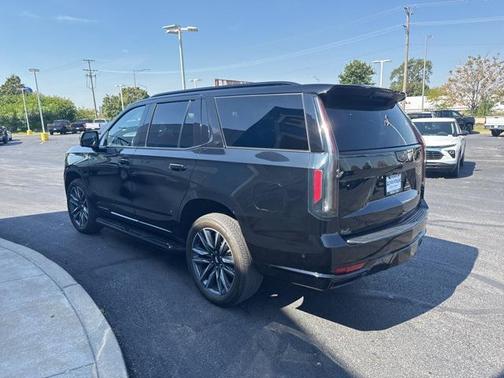 2023 Cadillac Escalade Sport