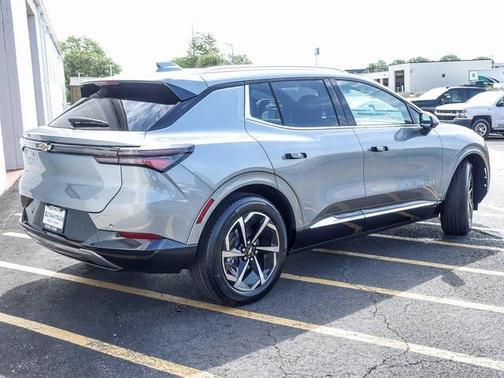 2025 Chevrolet Equinox EV LT