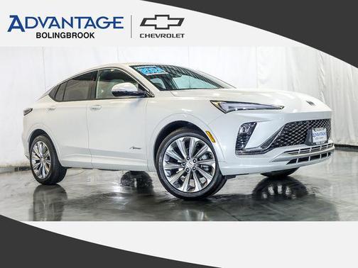 White Frost Tricoat 2024 Buick Envista Avenir FWD