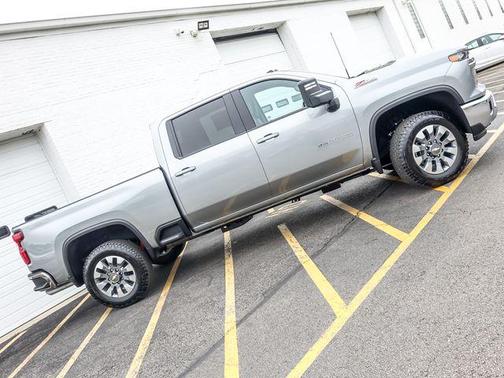 Sterling Gray Metallic 2026 Chevrolet Silverado 2500 LT