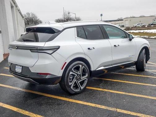2026 Chevrolet Equinox EV LT