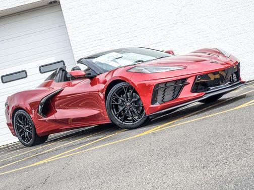 Red Mist Metallic Tintcoat 2026 Chevrolet Corvette Stingray w/2LT