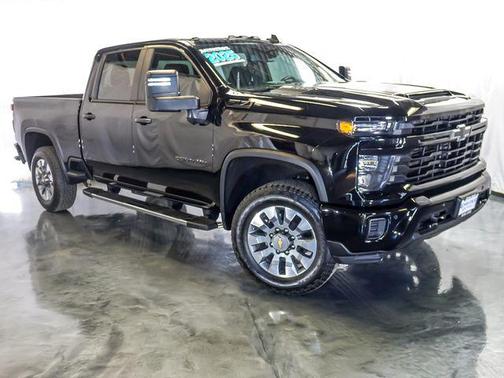 Black 2025 Chevrolet Silverado 2500 Custom
