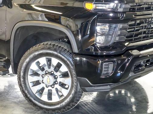 Black 2025 Chevrolet Silverado 2500 Custom