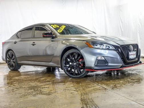 2020 Nissan Altima SR FWD