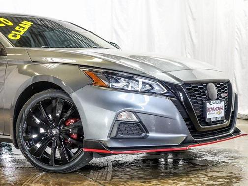 2020 Nissan Altima SR FWD