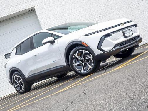 2025 Chevrolet Equinox EV LT