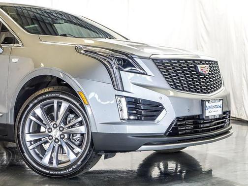 Argent Silver Metallic 2025 Cadillac XT5 Premium Luxury