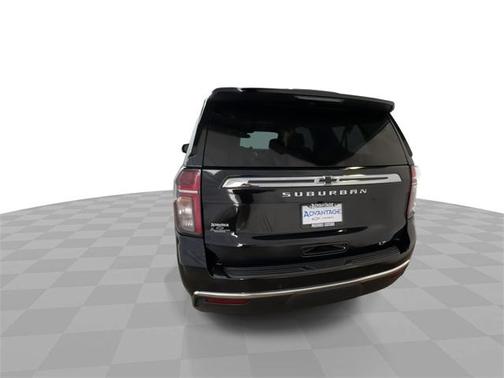 2022 Chevrolet Suburban LT