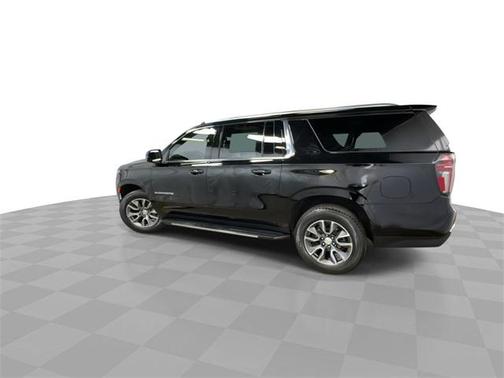 2022 Chevrolet Suburban LT