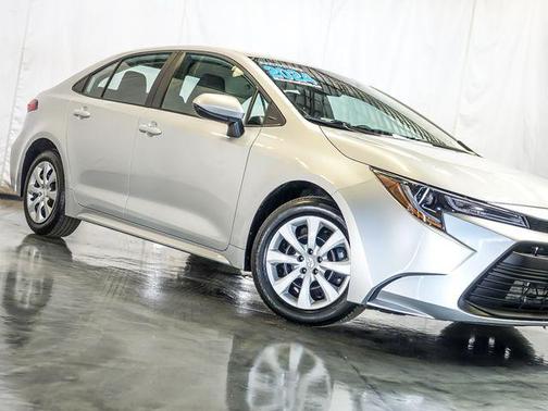 Classic Silver Metallic 2024 Toyota Corolla LE