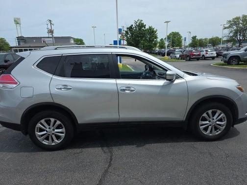 Brilliant Silver 2016 Nissan Rogue SV