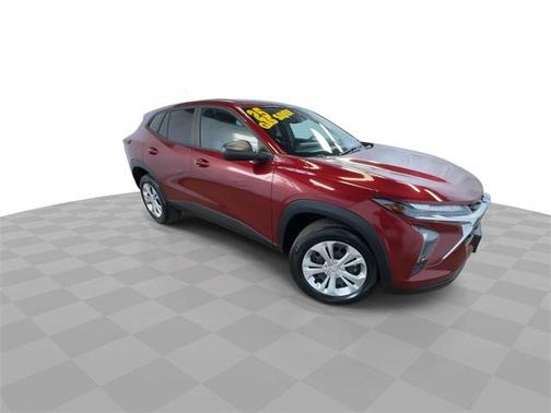 2025 Chevrolet Trax LS