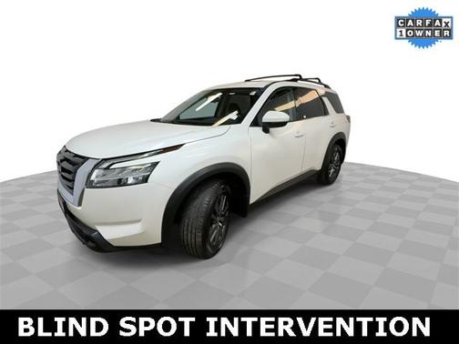2022 Nissan Pathfinder SV 4WD