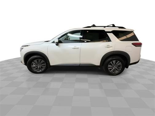 2022 Nissan Pathfinder SV 4WD