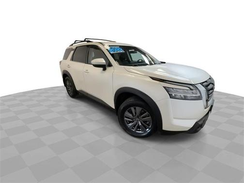 2022 Nissan Pathfinder SV 4WD