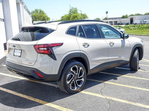 White Sands 2026 Chevrolet Trax FWD 2RS